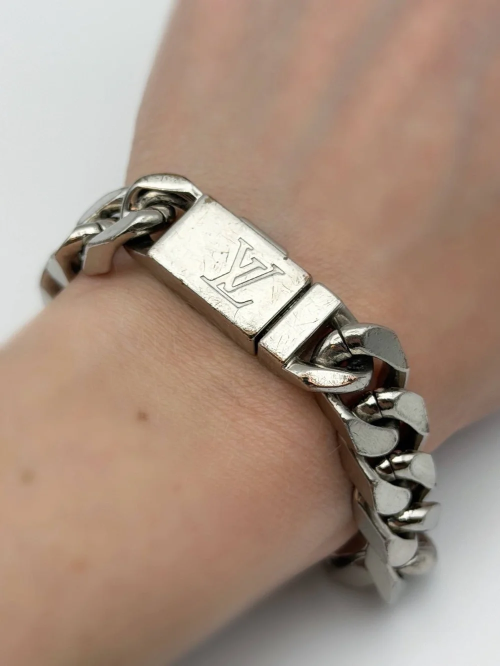 Authentic Louis Vuitton Logo Monogram Chain Bracelet Silver tone Italy M00270